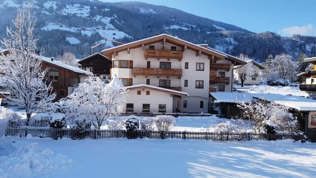 Landhaus Alpenherz Aschau Im Zillertal Exterior foto